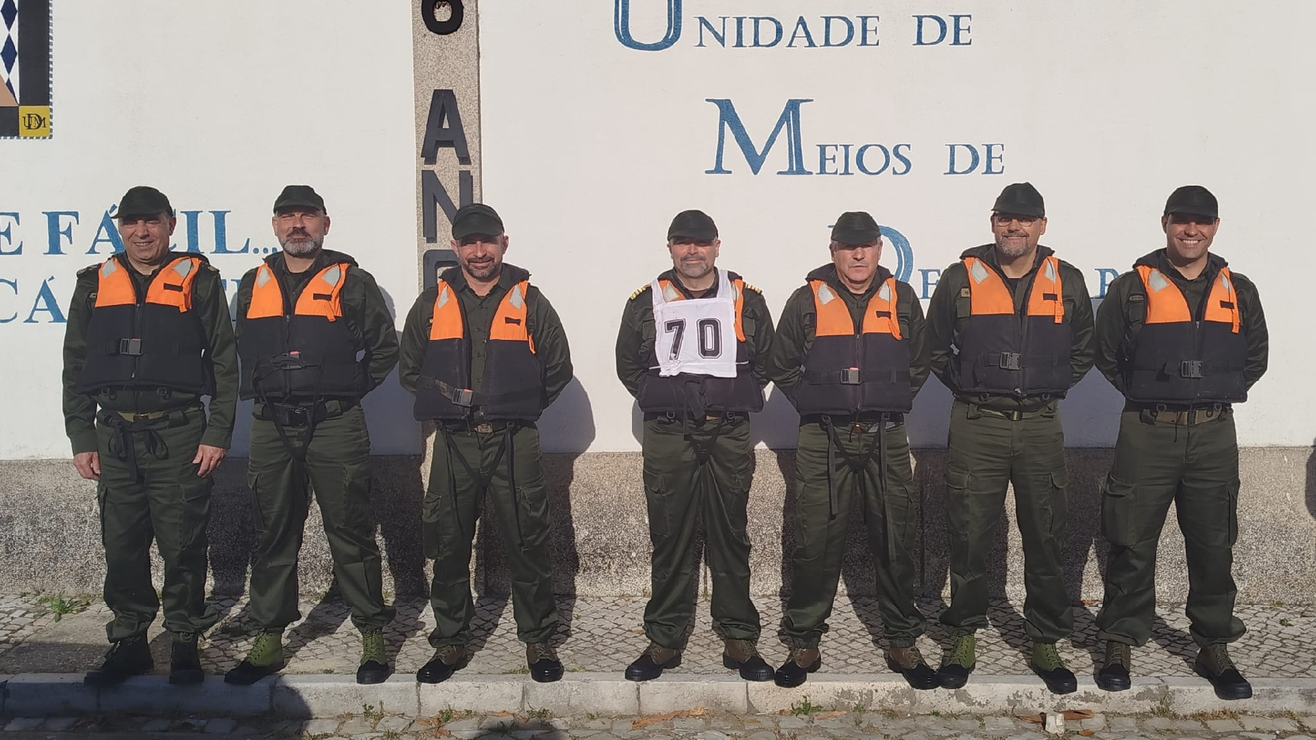 Unidade Politécnica Militar marca presença no Torneio Aberto de Remo em Botes da Marinha